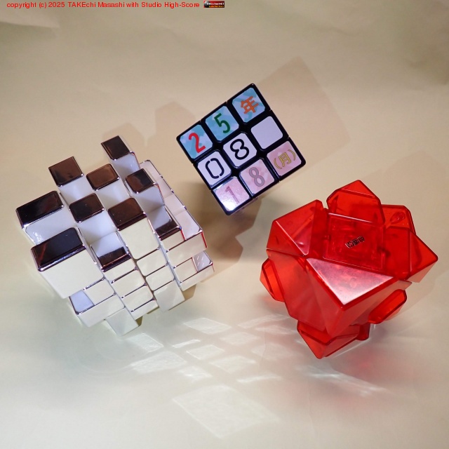 4x4x4ȥѥä¤٤롣塼֤ϥ󥿡Ǥܤδʤɥȥ餫ޤ̿˻Ƥʤ